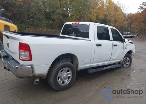 2022 Ram 2500 Tradesman 4X4 6'4 Box from USA, damaged, VIN 3C6UR5CLXNG327039